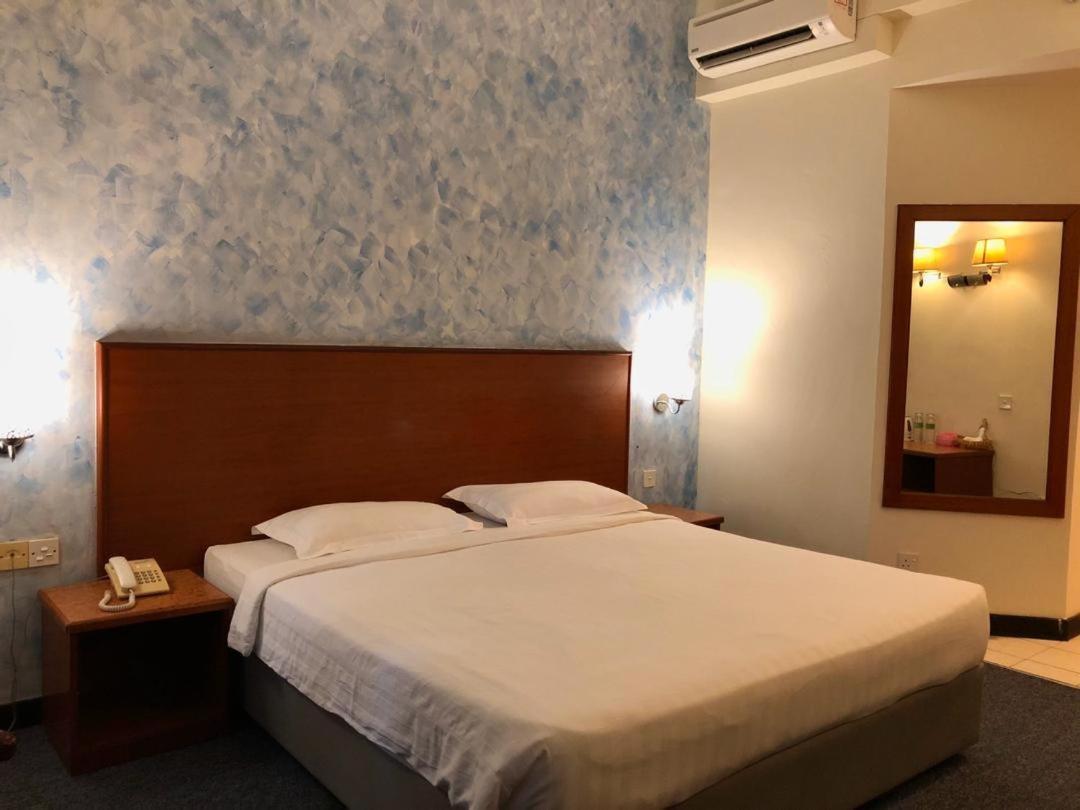 Garden View Hotel Bahau Exterior foto
