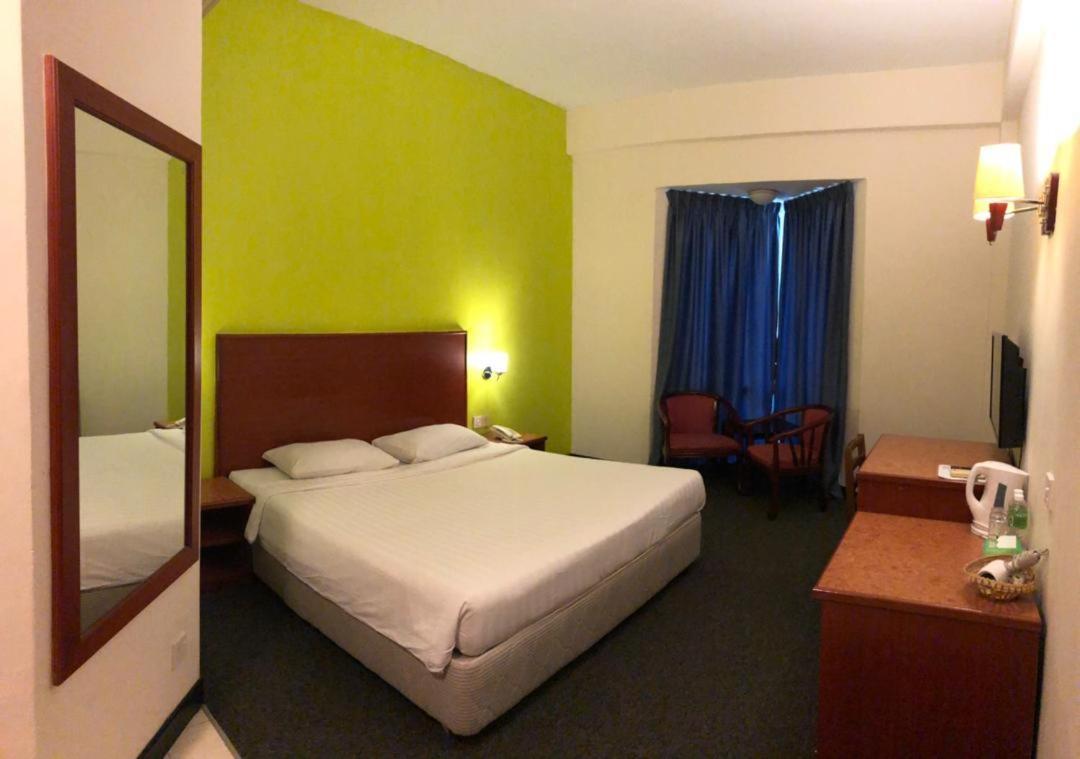 Garden View Hotel Bahau Exterior foto