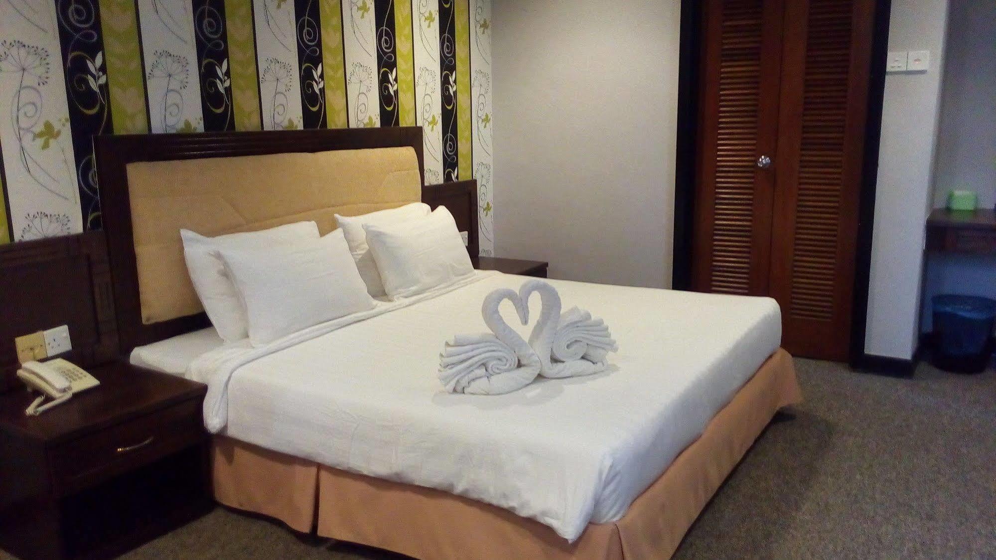 Garden View Hotel Bahau Exterior foto